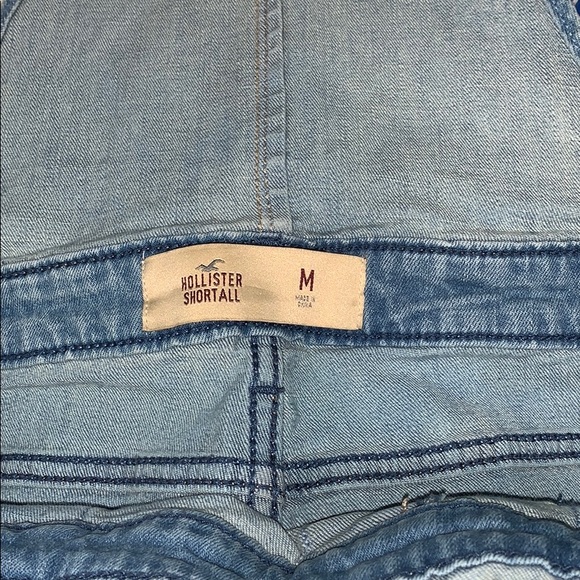 Hollister Sz. Medium Over-Alls Shorts - Picture 5 of 6
